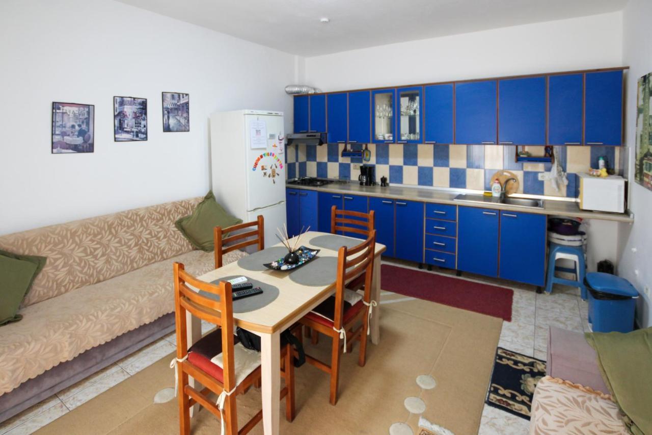 1 Bedroom Apartment With Fast Internet And Sea View Balcony In Durrës Kültér fotó